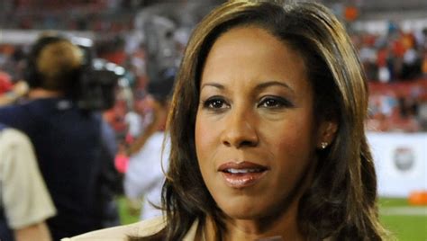 Montco’s Lisa Salters Discusses Working as Sideline Reporter for ESPN ...