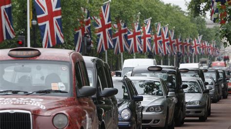 Commuting through the worst gridlock in Europe, London drivers are literally wasting days in ...