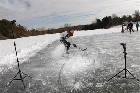 Taking an Outdoor Hockey Picture | Frank Myrland