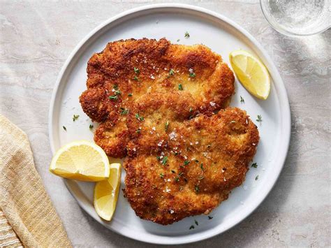 Pork Schnitzel & Mushroom Gravy (Jägerschnitzel)