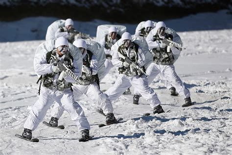 13 Intense Images Of South Korean Special Forces Training In The Snow