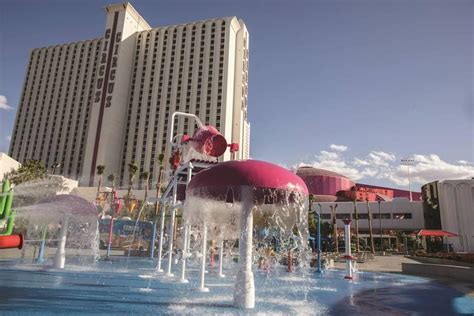 Circus Circus Hotel, Las Vegas, Nevada, USA. Book Circus Circus Hotel online