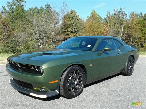 F8 Green 2018 Dodge Challenger R/T Scat Pack Exterior Photo #123836241 | GTCarLot.com