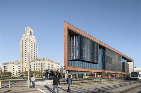 Rutgers University-Camden: Nursing and Science Building / Perkins Eastman | ArchDaily