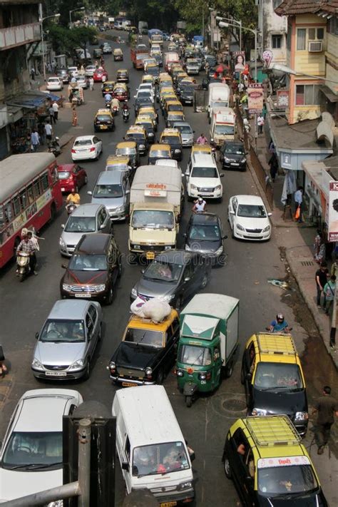 Traffic jam Mumbai India editorial photo. Image of taxi - 104488566