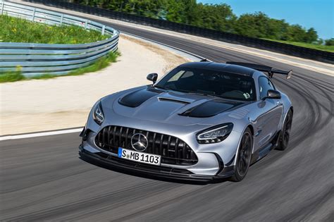 Mercedes-AMG GT Black Series C190 padat dengan peningkatan prestasi ...