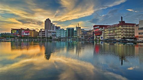 Locals Believe This Lake in Seremban Has Supernatural Healing Powers.. and it's Site is Cursed