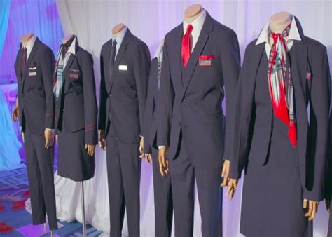 American Airlines Flight Attendants Required to Wear New Uniform Beginning March 2020