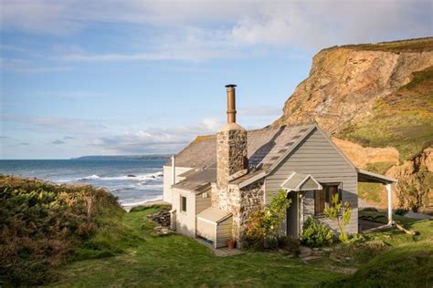 The Beach Hut Cornwall, Luxury Beach Hut by the Sea North Cornwall ...