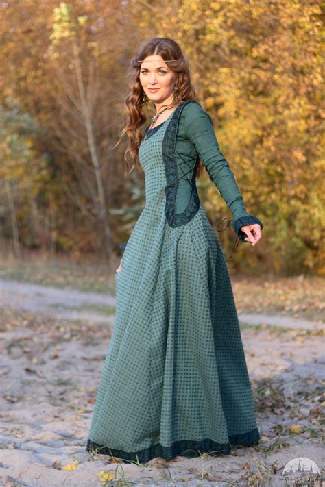 Medieval Linen Dress, Surcoat And Chaperone Costume “Autumn Princess ...