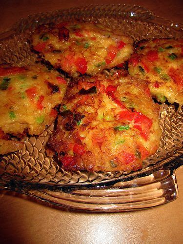 Paula Deen's Crab Cake Recipe - Pure Heaven _ I researched crab cake recipes & came upon Paula ...