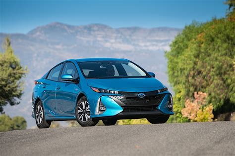 TOYOTA Prius Prime specs - 2016, 2017, 2018 - autoevolution