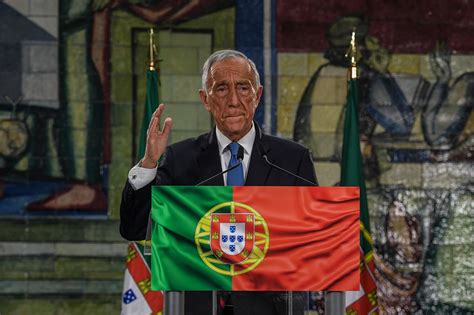 Portugal : qui est Marcelo de Sousa, l'ultra populaire président réélu dimanche