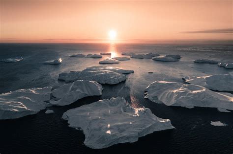 The midnight sun in Greenland - a beautiful, Arctic phenomenon - [Visit Greenland!]