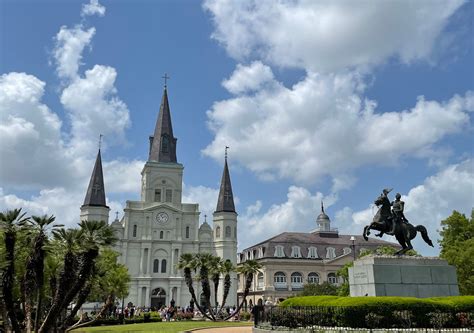 City Bus Tours | Tour Guide | New Orleans, LA