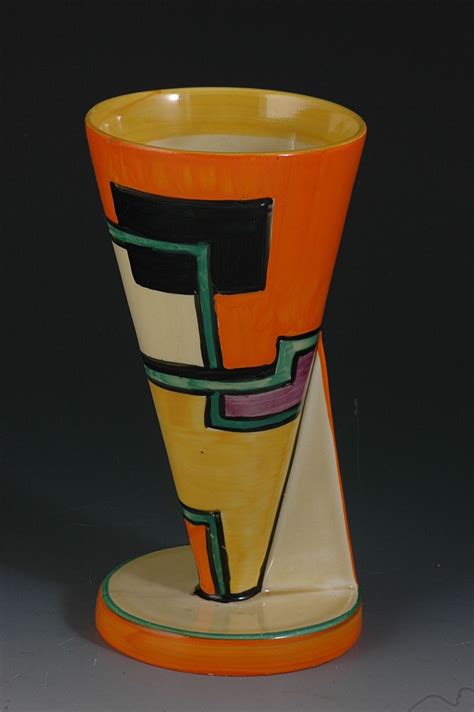 Clarice Cliff Vase | Ceramic vases design, Art deco furniture, Art deco