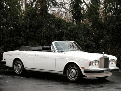 1971 Rolls-Royce Corniche I - Best quality free high resolution car images, pictures and photos.