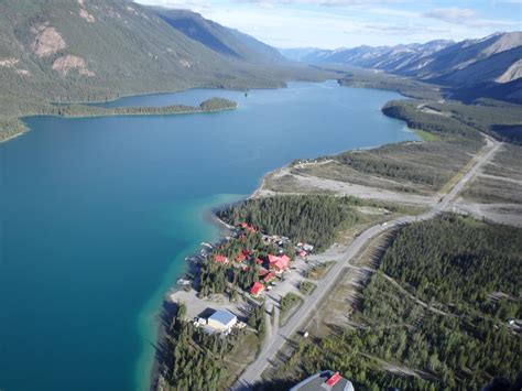 Muncho Lake Provincial Park — Northern Rockies Lodge