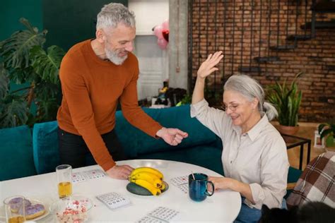 Cognitive Games for Dementia: Helping Seniors Stay Sharp – Keeping Busy