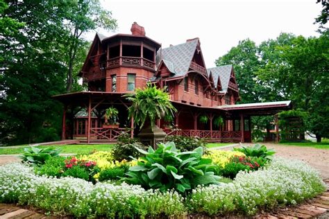 Visiting the Mark Twain House and Museum - WanderWisdom