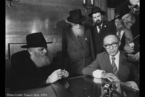 Rabbi Menachem Mendel Schneerson (1902–1994) - JNS.org