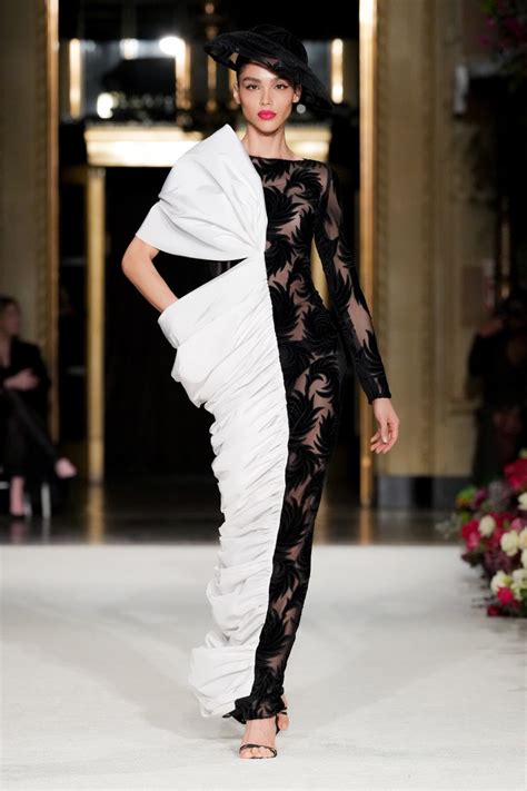 Christian Siriano Fall 2023 Collection - Fashionista