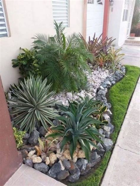 Awesome Succulent Front Yard Landscaping Ideas 03 - MAGZHOUSE