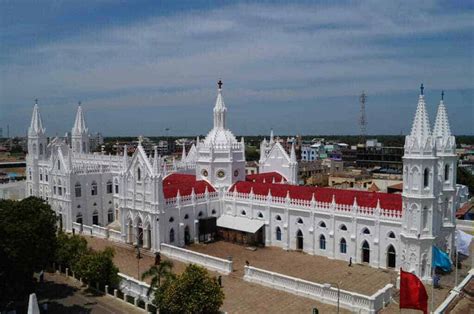 Vailankanni, India: Basilica of Our Lady of Good Health, "The Lourdes ...