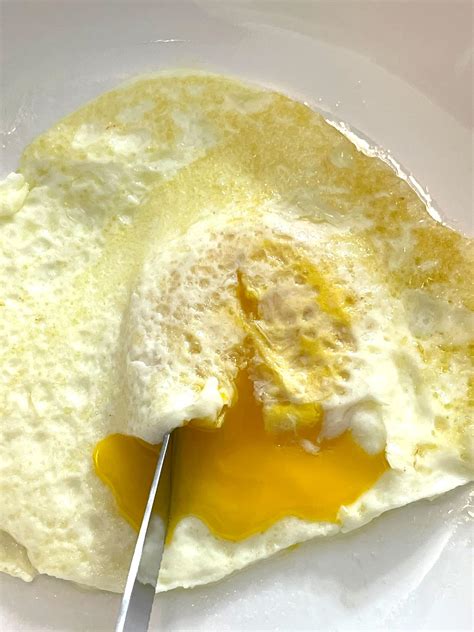 Over Easy Eggs - Perfect Fried Eggs With Runny Yolks