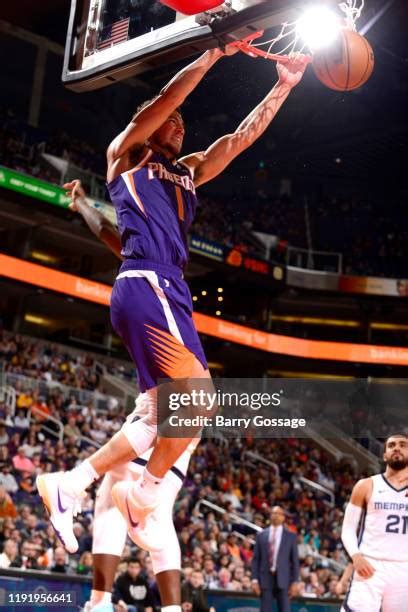 Devin Booker Dunking Photos and Premium High Res Pictures - Getty Images