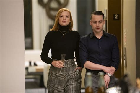 Succession’s costume designer talks Shiv Roy’s season 2 makeover and haircut - Vox