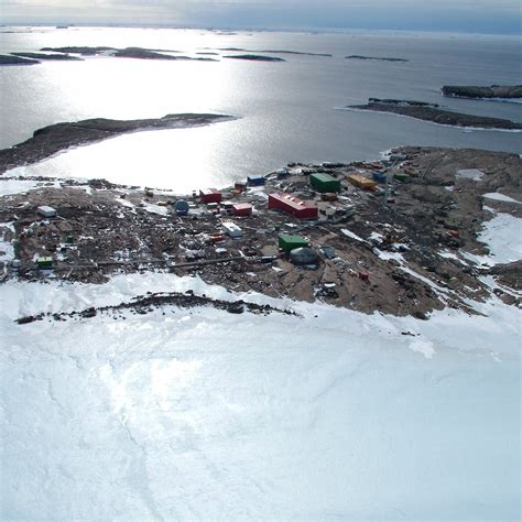 Australian Antarctic Territory — Australian Antarctic Program