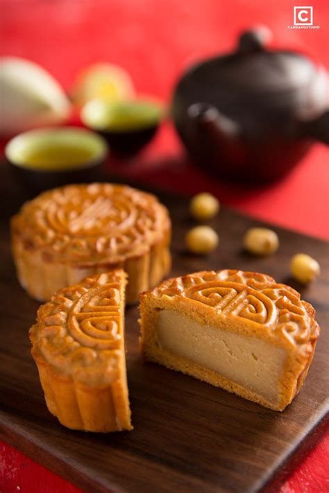 Moon cake - bánh trung thu on Behance | Moon cake, Cake, Desserts