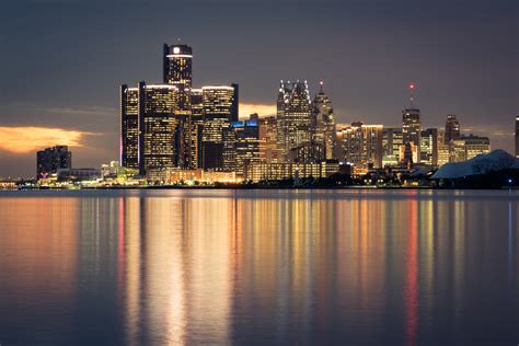 The Best Free Views of Detroit's Unique Skyline — EHERG