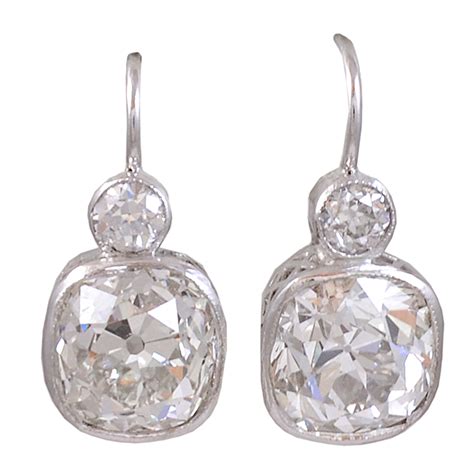 18K Cushion Cut Diamond Earrings — Jeri Cohen Fine Jewelry