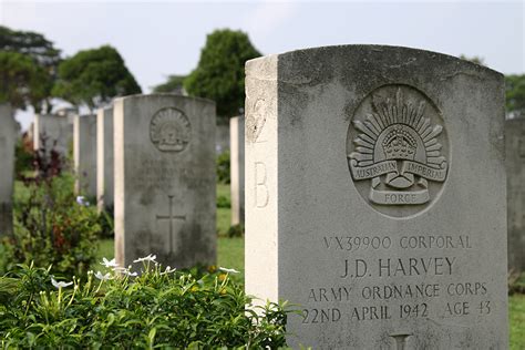 S'pore family who took care of Kranji War Cemetery shares what life is like among the dead ...