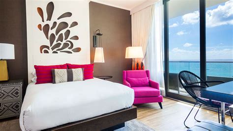 Grand Cayman Hotel Rooms | Kimpton Seafire Resort + Spa