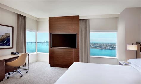 Rooms & Suites | Hilton San Diego Bayfront Hotel