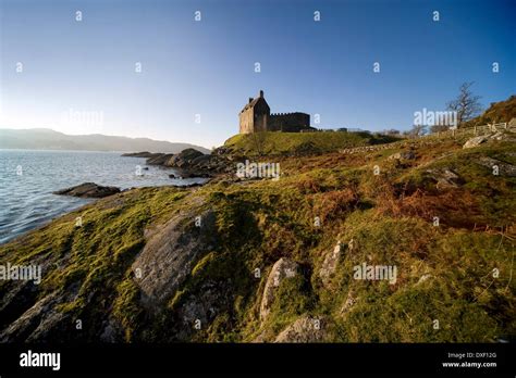 Duntrune castle on the shore of Loch Crinan, Argyll Stock Photo - Alamy