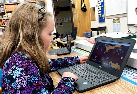 Stevensville School District ramps up technology access - Bitterroot Star