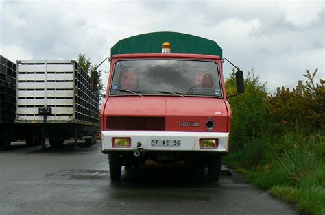 Les anciens camions de pompiers et les réformés - Auto titre