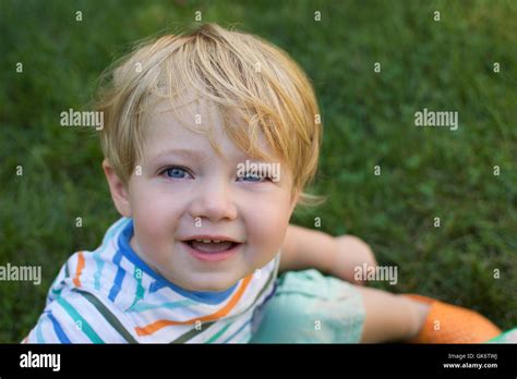 Happy toddler hi-res stock photography and images - Alamy