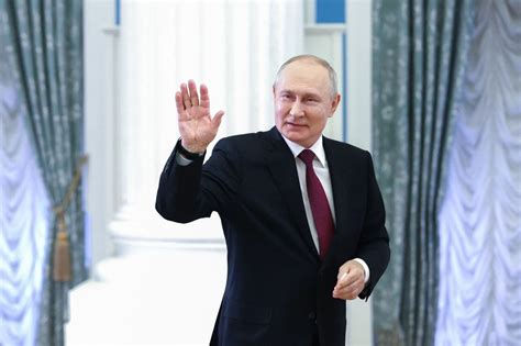 Putin Outlines What Makes a 'True World Leader' - Newsweek