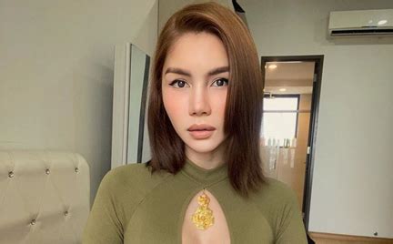 Nur Sajat Sheds Light On Racy Instagram Posts Controversy | Hype Malaysia