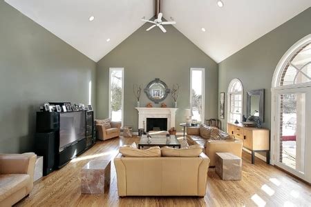 Constructing a Vaulted Ceiling | DoItYourself.com