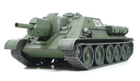 Russian Tank Destroyer SU-122 Tamiya 32527