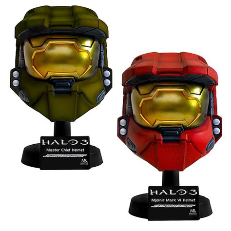 Halo 3 Master Chief Scaled Helmet Replica Set - Master Replicas - Halo ...