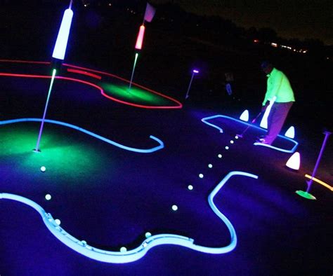 Glow In The Dark Mini Golf Kit Miniature Golf Course, Mini Golf Course ...