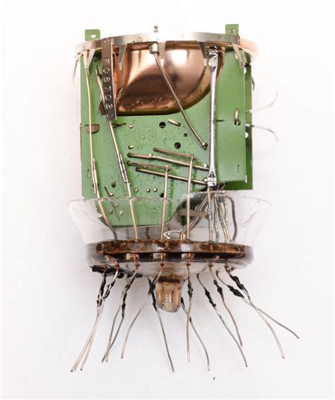 Fun with Photomultiplier Tubes - mitxela.com