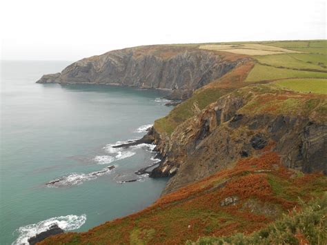 The Pembrokeshire Coast Path (North) | Thistle Trekking